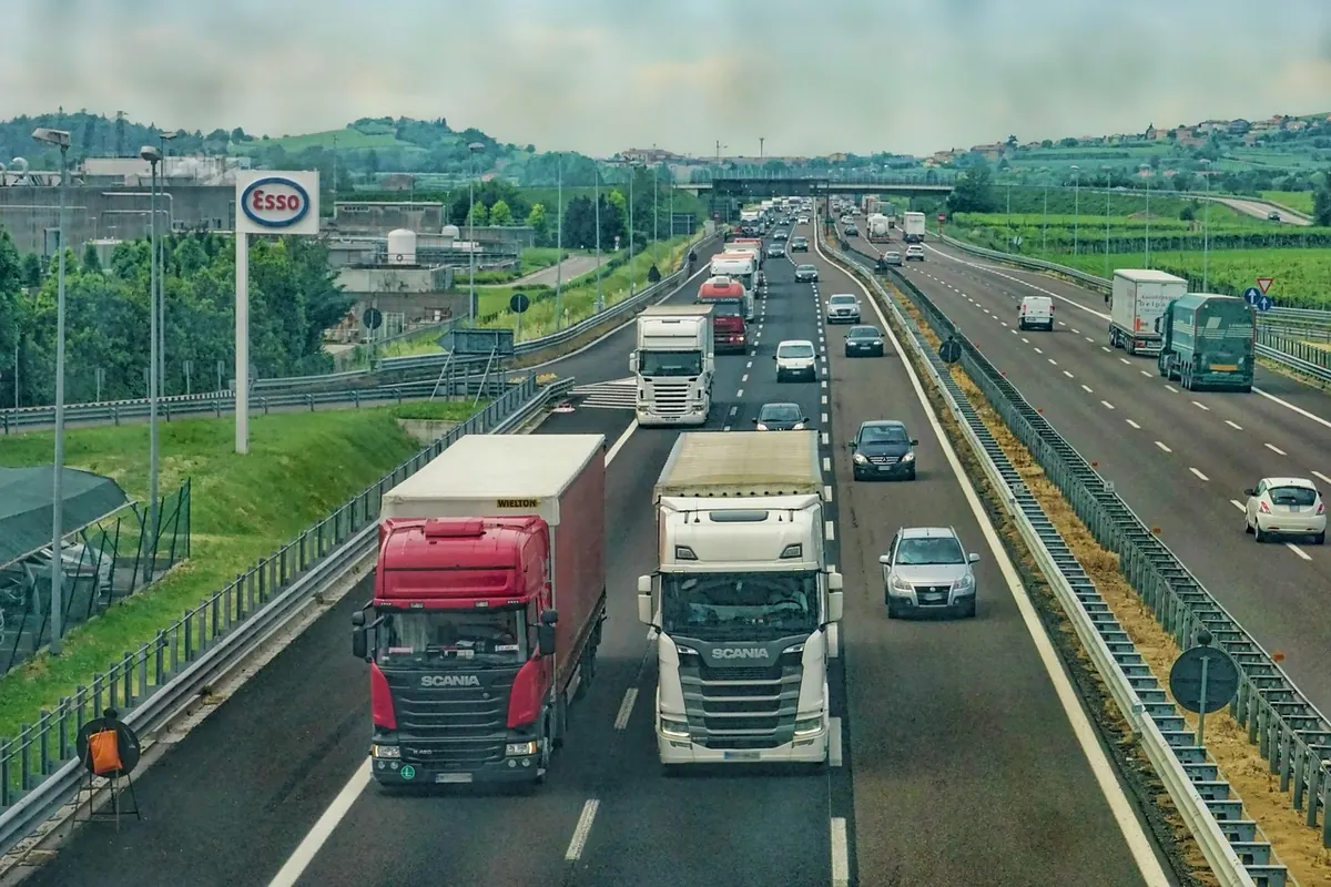 Daily Walkaround Checks for HGVs: A 15-Point Checklist Before You Leave the Yard
